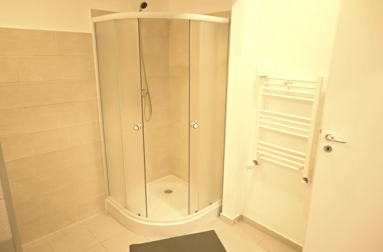 Luana Airport Apartments #4 Otopeni Exterior foto